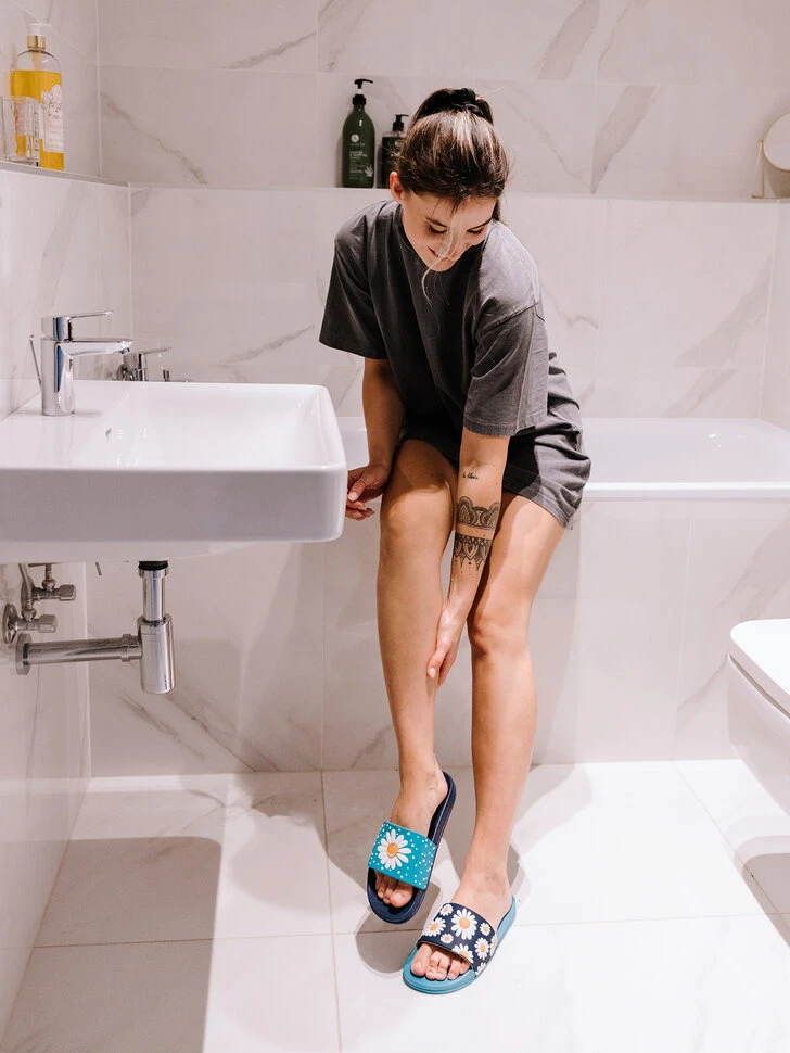 Lustige Pantoletten Gänseblümchen 9 Lustige Pantoletten Gänseblümchen – Bild 7