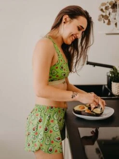 Lustige Damenshorts Avocado-Liebe -Dedoles Avocado Love 26