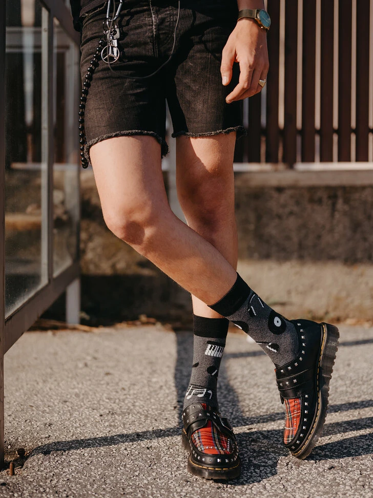 Lustige Socken Aus Recycelter Baumwolle Schwarz Und Weiß Musik 4 Lustige Socken Aus Recycelter Baumwolle Schwarz Und Weiß Musik – Bild 2