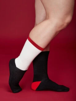 Schwarze Und Weiße Sportsocken -Dedoles Black White Sports Socks 3