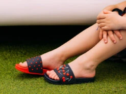 Lustige Pantoletten Für Kinder Kirschen -Dedoles Cherries 13 1