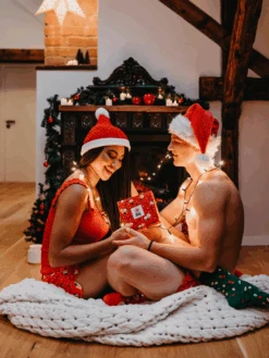 Damenshorts Geschenkbox Weihnachten -Dedoles Christmas Elf and Santa Claus 2