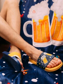 Lustige Pantoletten Kaltes Bier 12 Lustige Pantoletten Kaltes Bier -Dedoles Cold Beer 1