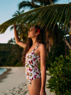 Lustiger Einteiliger Damenbadeanzug Bunte Schmetterlinge -Dedoles Colorful Butterflies 14