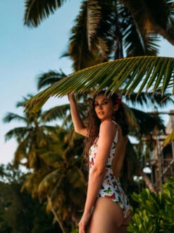 Lustiger Einteiliger Damenbadeanzug Bunte Schmetterlinge -Dedoles Colorful Butterflies 15