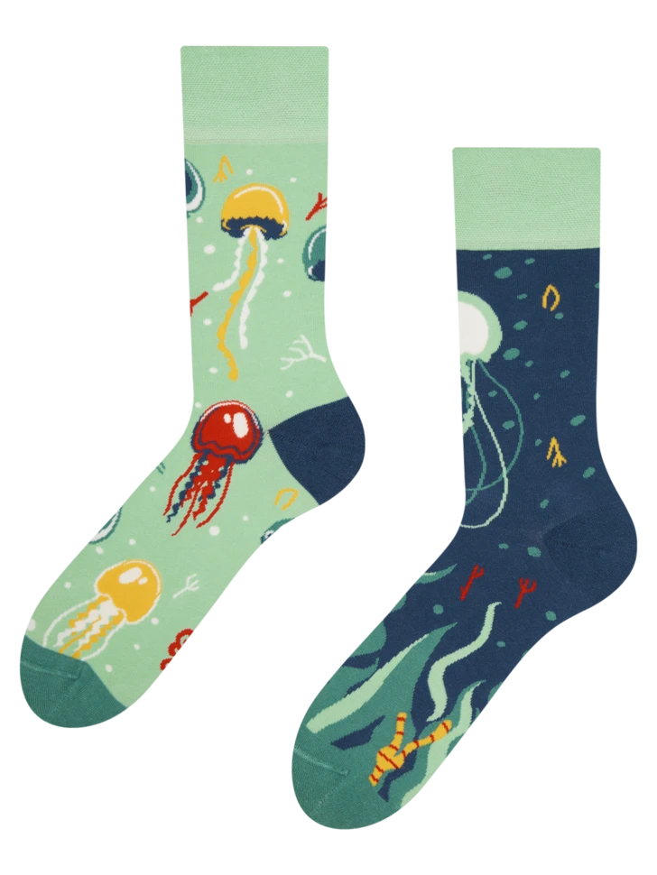 Lustige Socken Schwimmende Qualle 3 Lustige Socken Schwimmende Qualle