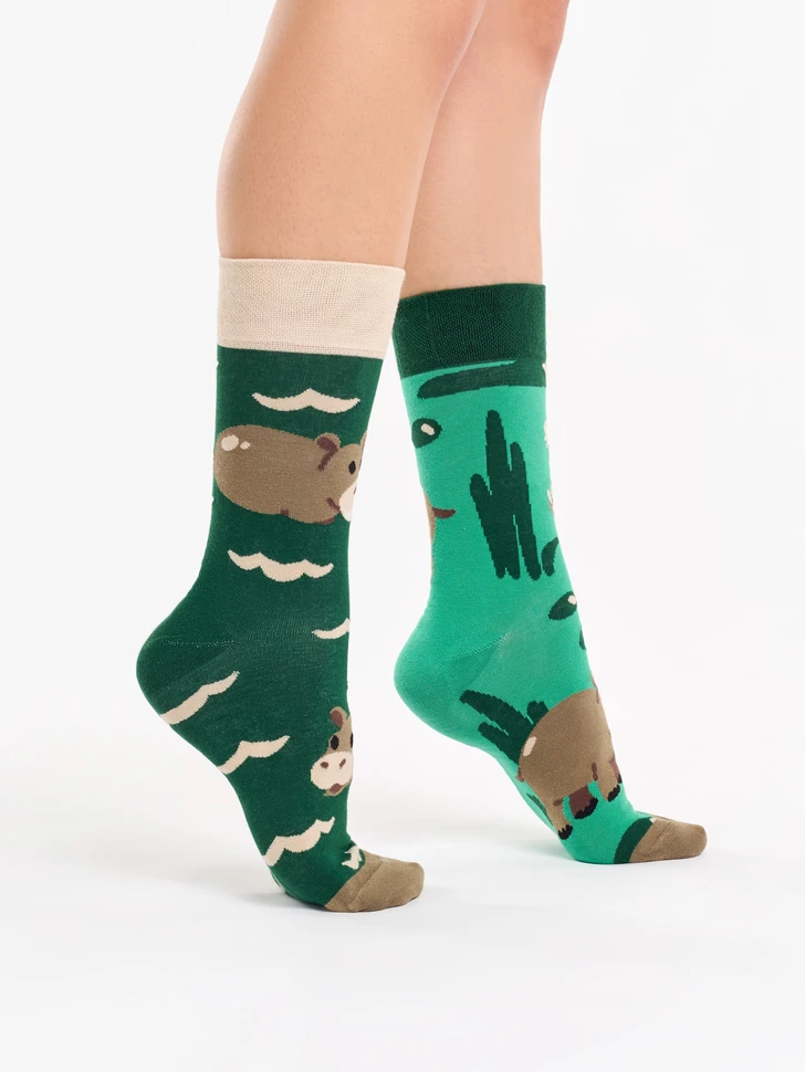 Lustige Socken Schwimmendes Nilpferd 5 Lustige Socken Schwimmendes Nilpferd – Bild 3