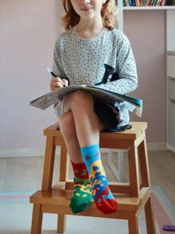 Lustige Kindersocken Erste Buchstaben -Dedoles First Letters 4