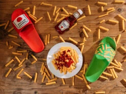 Lustige Pantoletten Pommes Mit Ketchup -Dedoles French Fries with Ketchup 4