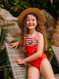 Lustiger Badeanzug Für Mädchen Fröhlicher Apfel -Dedoles Happy Apple 1