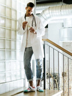 Lustige Sneakersocken Gesundheit -Dedoles Health 4