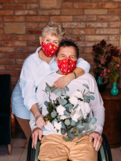 Lustige Antibakterielle Gesichtsmaske Herzen - Größe „Groß“ -Dedoles Hearts 31