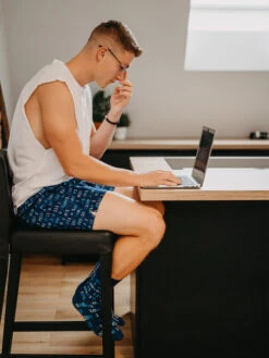 Lustige Shorts Für Männer Informatik -Dedoles IT 2 3