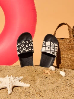 Lustige Pantoletten Spielen Wir -Dedoles Let s Play 2