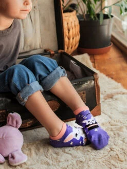 Lustige Knöchelsocken Für Kinder Zauberhase -Dedoles Magic Bunny 2