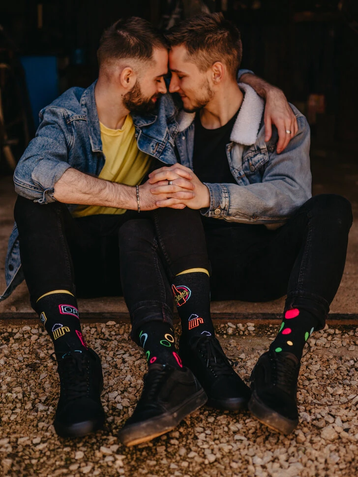 Lustige Socken Neon-Bier 6 Lustige Socken Neon-Bier – Bild 4