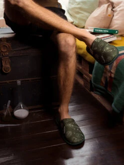 Lustige Hausschuhe Physik Gegen Chemie 13 Lustige Hausschuhe Physik Gegen Chemie -Dedoles Physics vs. Chemistry 3 1