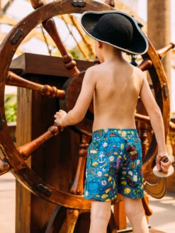Lustige Badeshorts Für Jungen Piratenleben -Dedoles Pirate Life 3