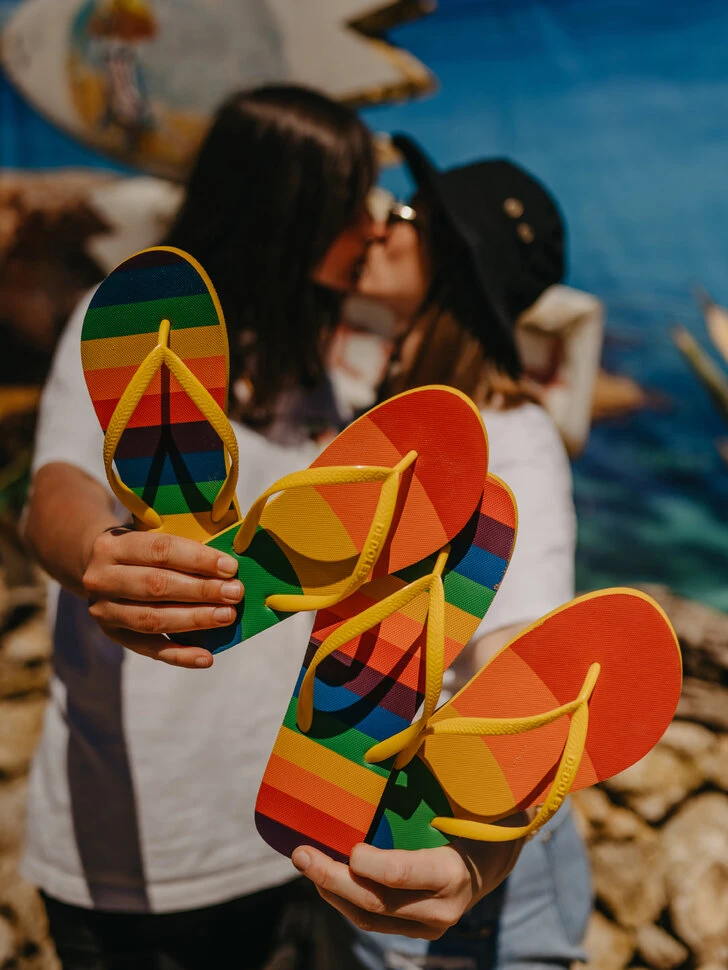 Lustige Flip-Flops Regenbogenstreifen 6 Lustige Flip-Flops Regenbogenstreifen – Bild 4