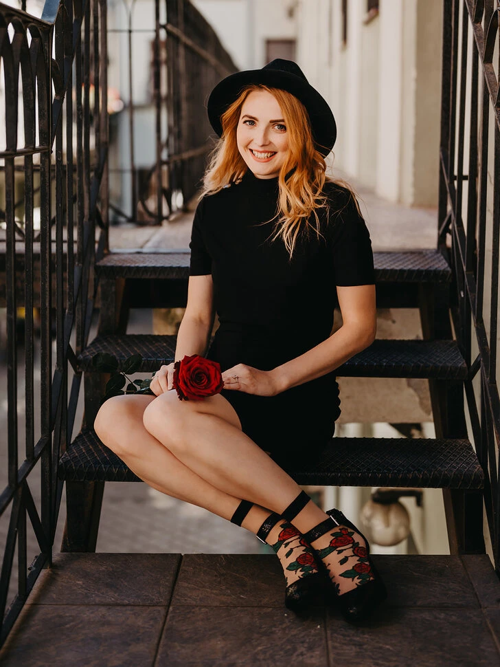 Lustige Nylonsocken Rote Rosen 5 Lustige Nylonsocken Rote Rosen – Bild 3