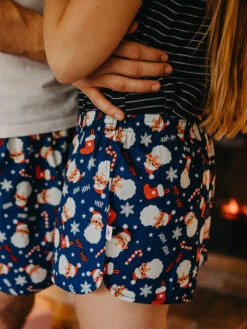 Lustige Damenshorts Weihnachtsmann -Dedoles Santa Claus 22