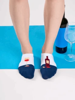 Lustige Sneakersocken Flasche Wein -Dedoles Sneaker Socks Bottle of Wine 1
