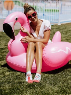 Lustige Sneakersocken Verwickelter Flamingo -Dedoles Tangled Flamingo 3