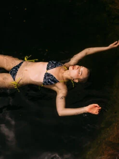 Lustiges Bikiniunterteil Miklosko & Dedoles 13 Lustiges Bikiniunterteil Miklosko & Dedoles -Dedoles Triangle Bikini Miklosko Dedoles 8 1