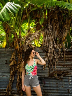 Lustiger Einteiliger Damenbadeanzug Tropische Blumen -Dedoles Tropical Flowers 1